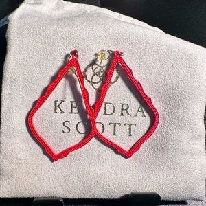 Kendra Scott Sophee matt red earrings